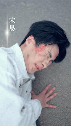 爱如浮萍飘无依